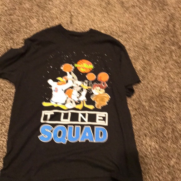 shirt - Picture 3 of 3